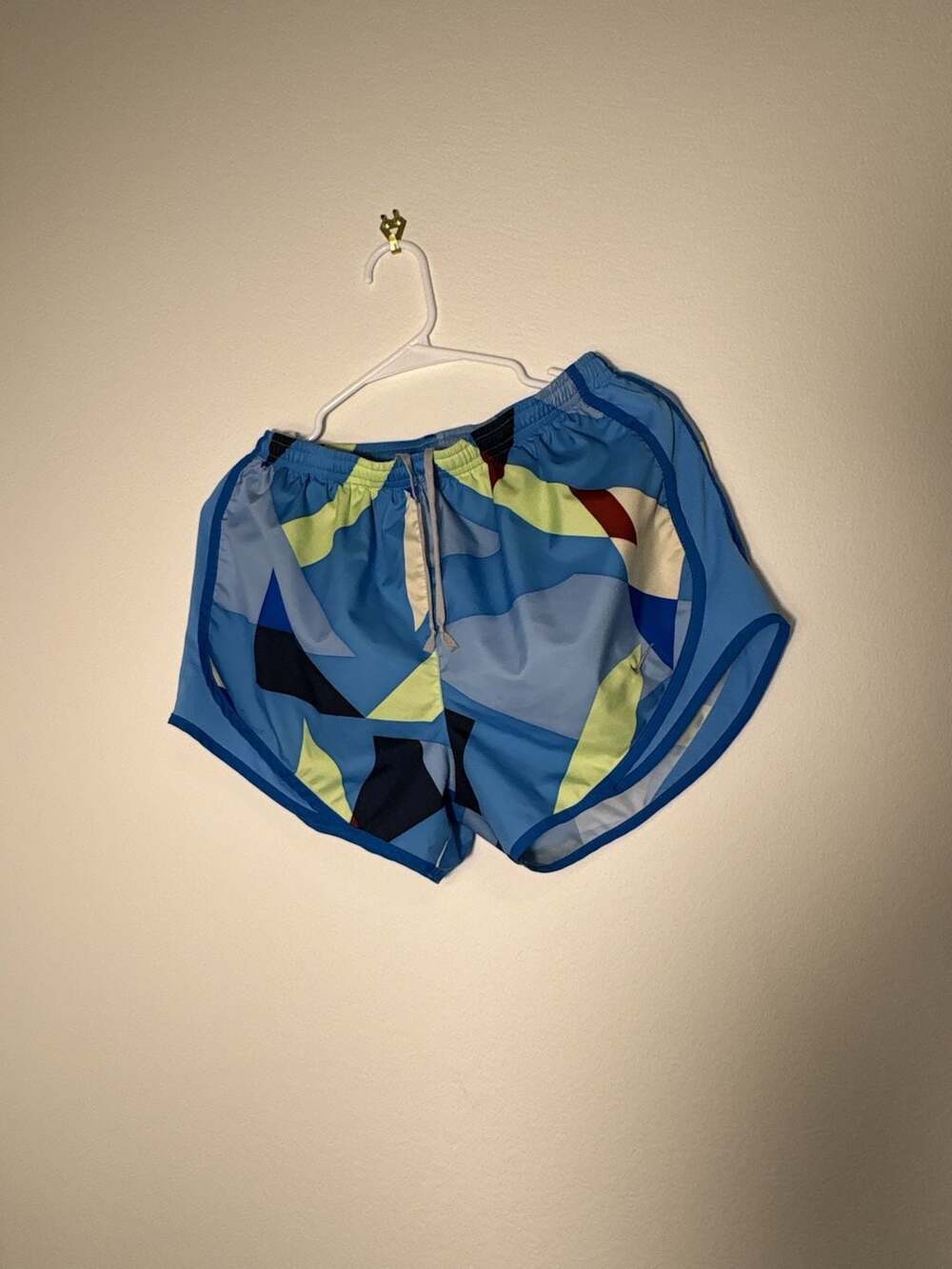 Nike Dri-FIT Tempo Women's Running Shorts Abstract Geometric Print